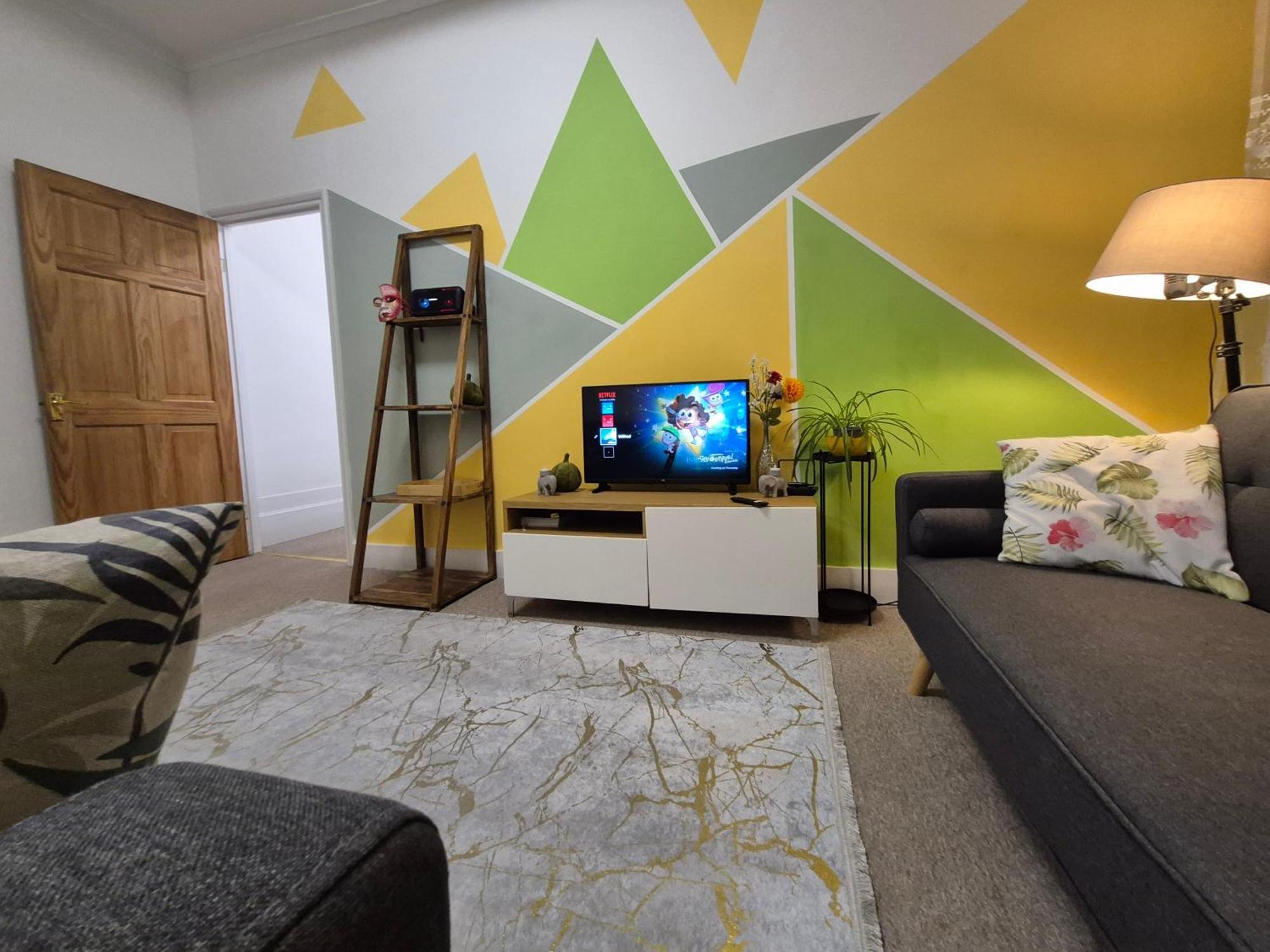 شقة Stylish And Bright Flat In London N8 Turnpike Lane - Piccadilly Line المظهر الخارجي الصورة